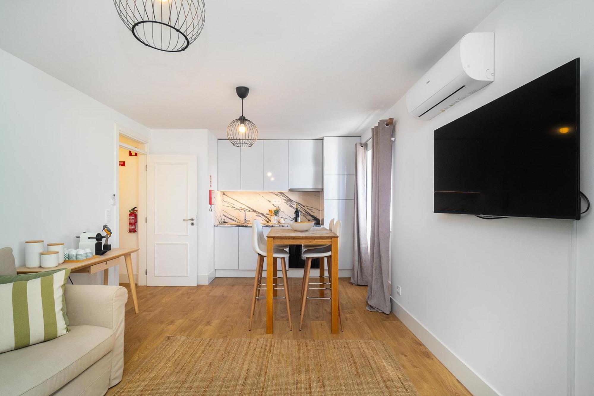 Modern Lisbon Apartments By Soulplaces Room photo