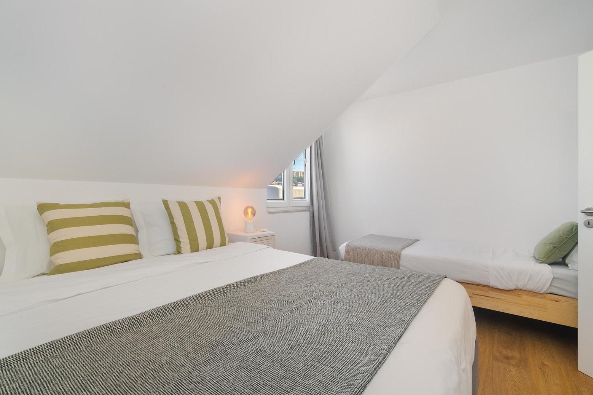 Modern Lisbon Apartments By Soulplaces Room photo